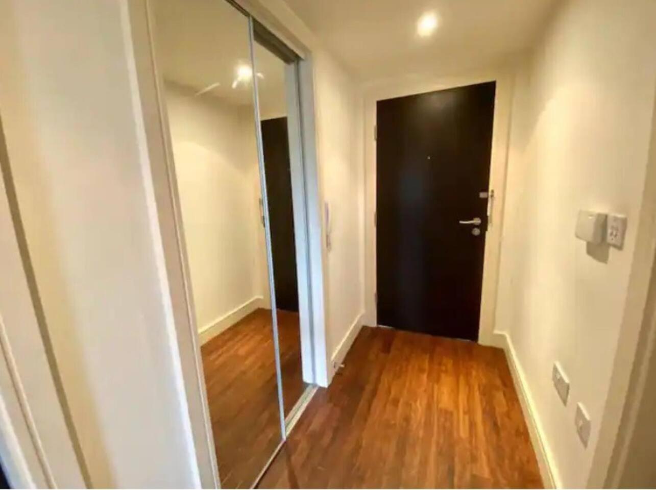 Lovely 1 Bedroom Apartment With Free Parking & Gym Kirkburton Dış mekan fotoğraf